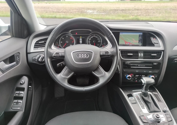 Audi A4 cena 49900 przebieg: 207000, rok produkcji 2013 z Gniezno małe 436